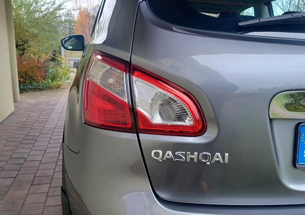 Nissan Qashqai cena 33900 przebieg: 244000, rok produkcji 2011 z Pasłęk małe 781